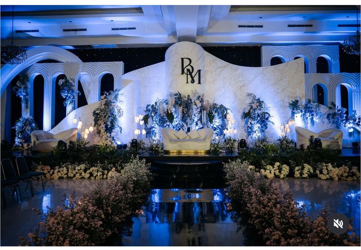 Top 5 Wedding Backdrop Ideas for 2025